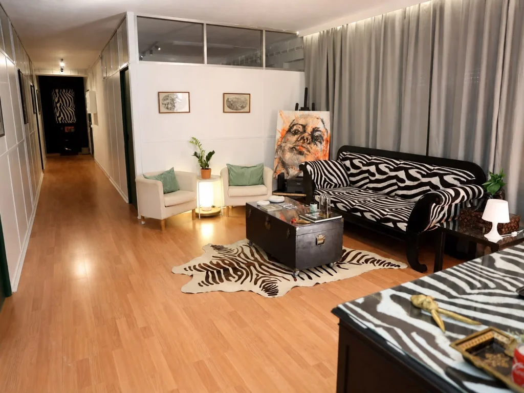 business main photo 27162 1